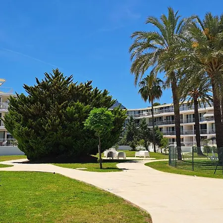 Junto Al Mar En Residencial Denia
