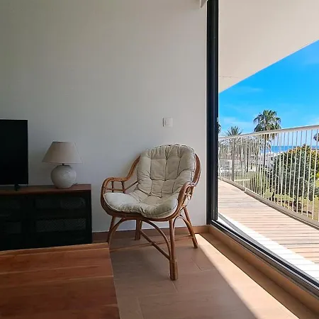 Junto Al Mar En Residencial Denia